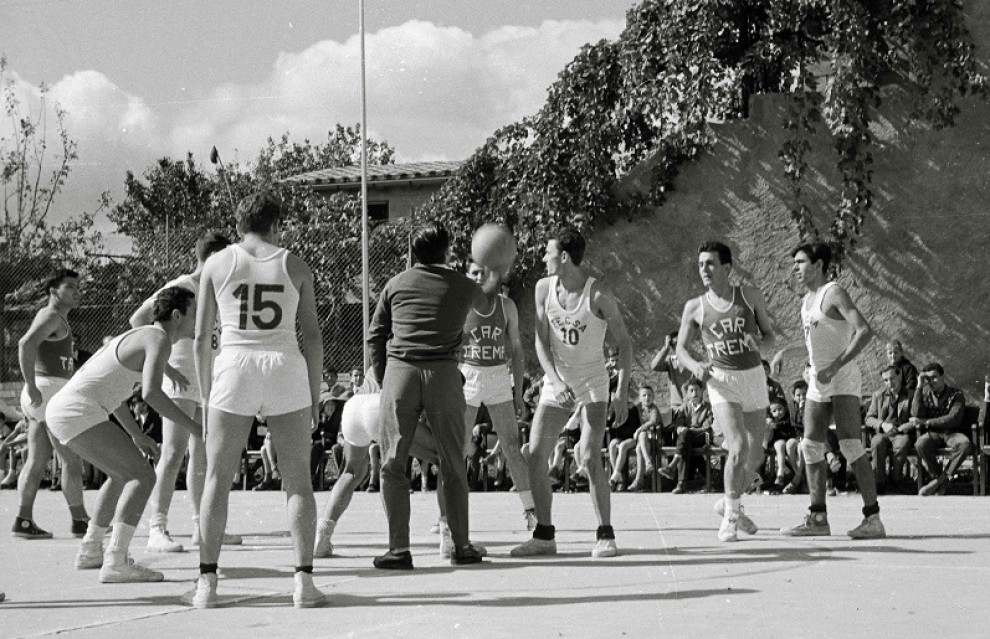 Partit de basquet entre FECSA i el CAR Tremp (1967)