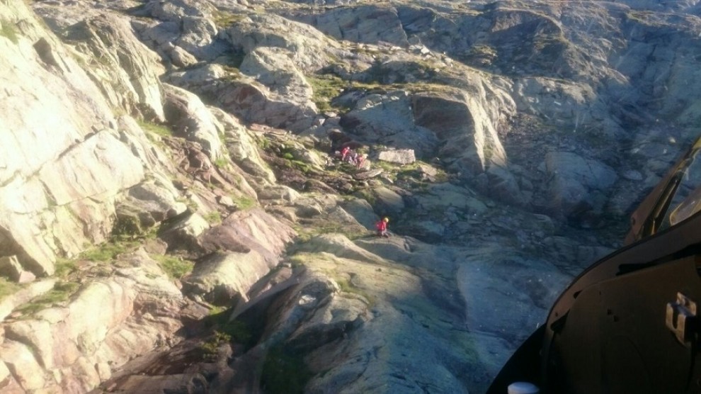 Els Bombers en el rescat de l'home ferit a Lladorre