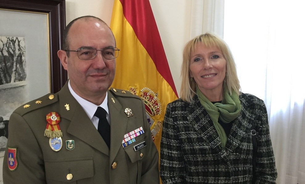 El nou coronel, Ricardo Salgado, amb Imma Manso avui a Talarn