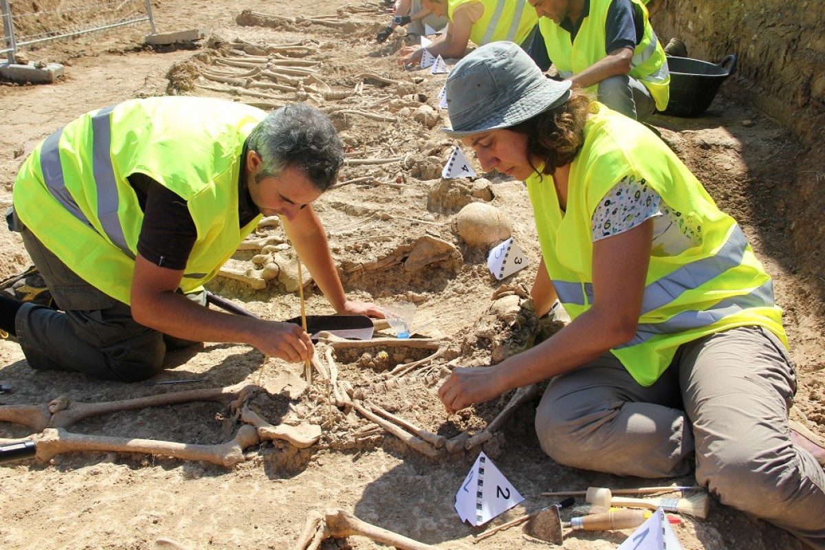 Exhumació de la fossa comuna de Figuerola d'Orcau