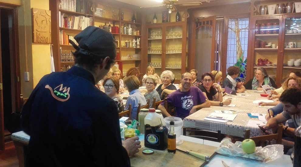Oriol Pallarès es va encarregar del taller de cuina de la Pobla de Segur