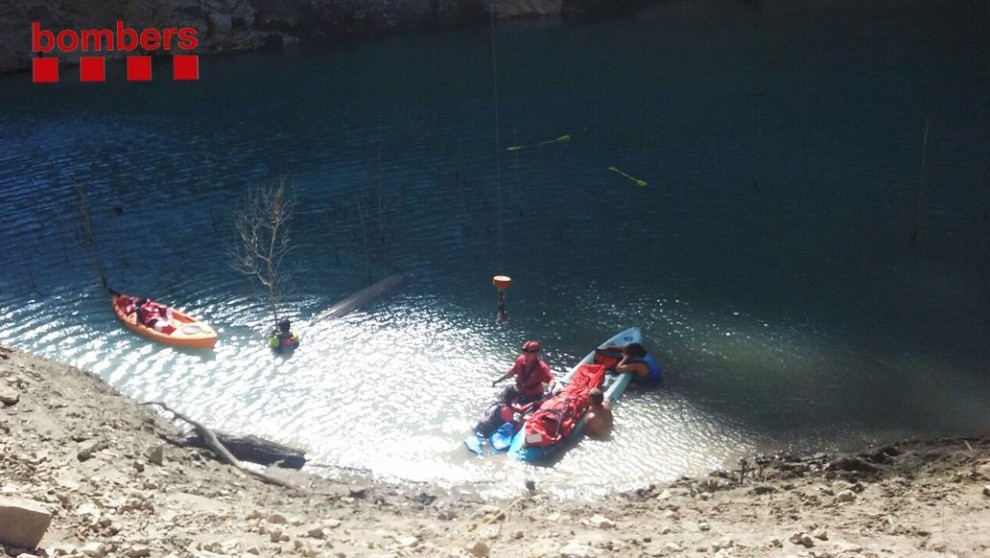Imatge del rescat de l'home ferit a Mont-Rebei