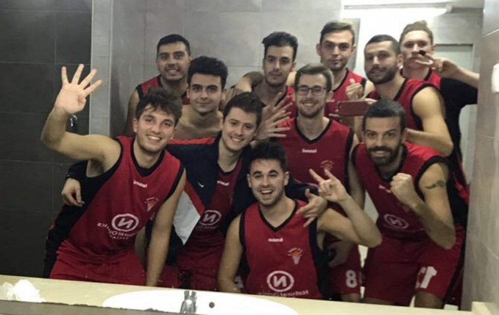 Els jugadors van celebrar el triomf al vestidor