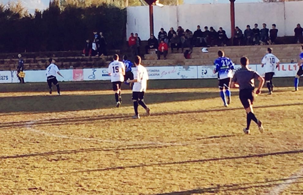 Aquest diumenge el Tremp ha jugat el darrer partit al Pedrasanta amb gespa natural
