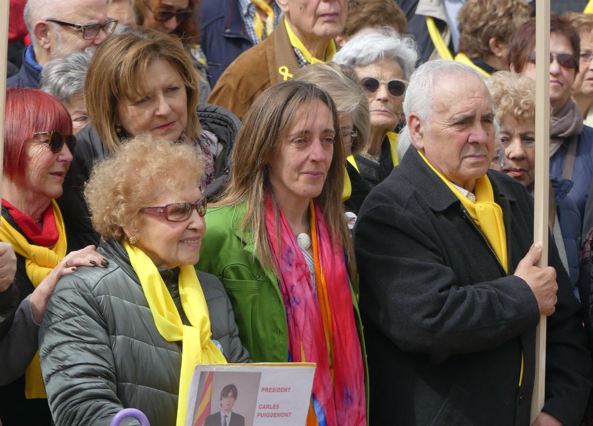 Montserrat Puigdemont, al centre, en un acte recent