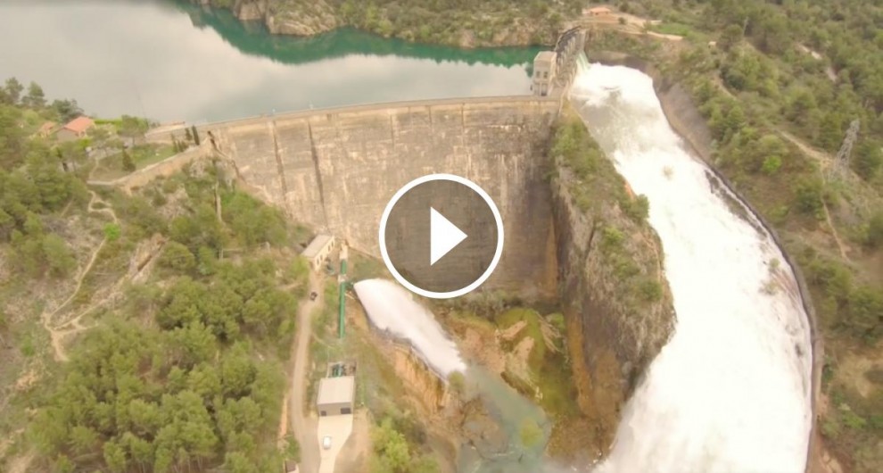 El salt d'aigua de Sant Antoni, enregistrat amb un drone