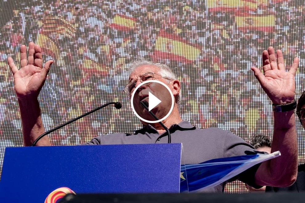 Josep Borrell a la manifestació per la unitat d'Espanya a Barcelona