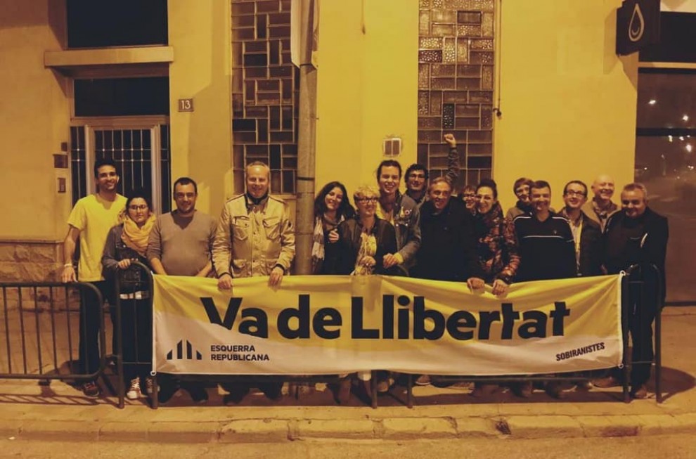Membres d’Esquerra del Pallars Jussà celebrant els resultats ahir a Tremp
