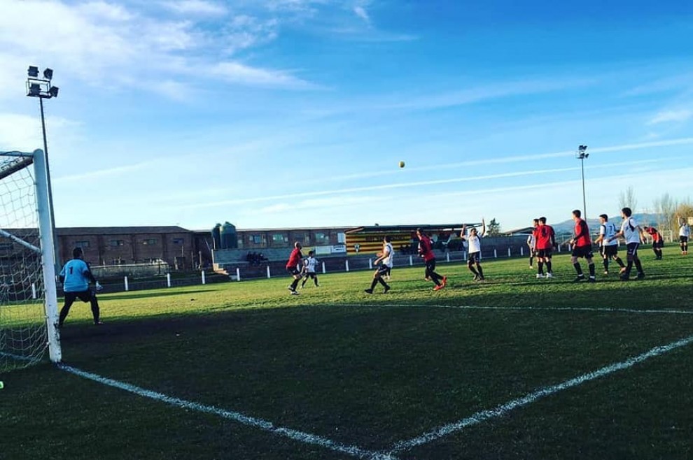 El CF Tremp, en imatge d’arxiu, va arrencar un punt de Ponts