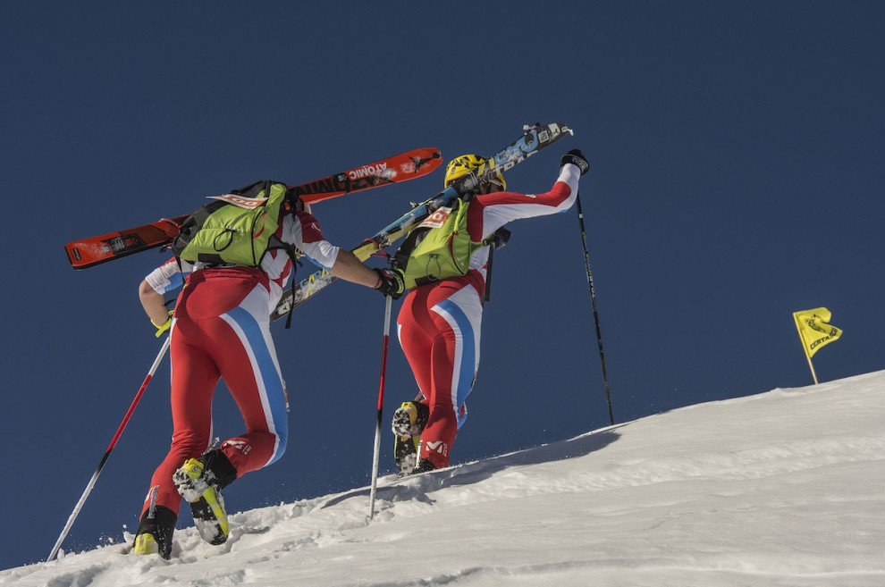 Dos esquiadors participant en una edició anterior de la cursa