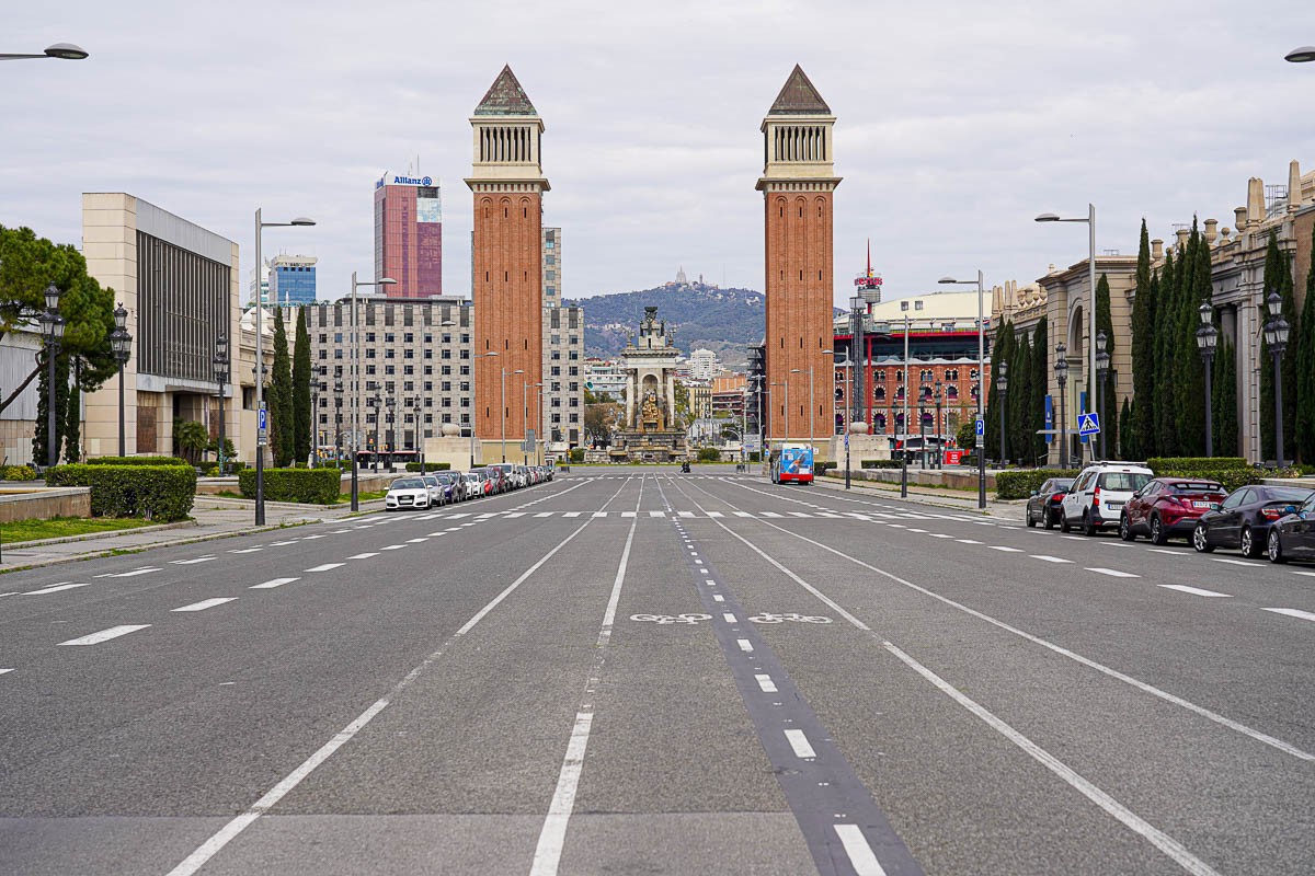Els carrers de Barcelona s'han anat buidant amb el pas dels dies
