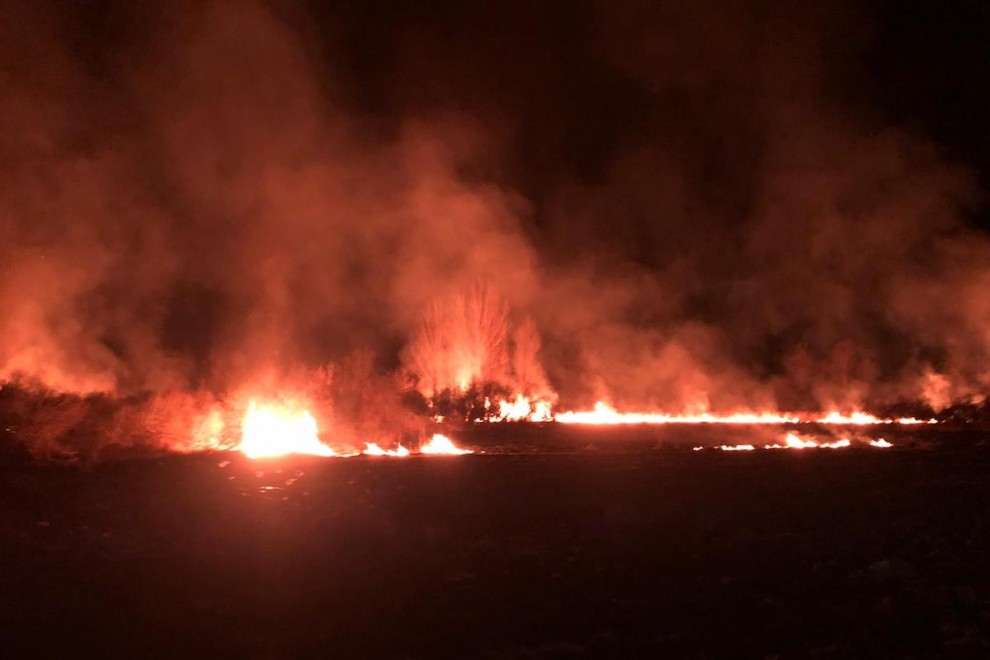 Imatge de les flames cremant a la Mollera d'Escalarre