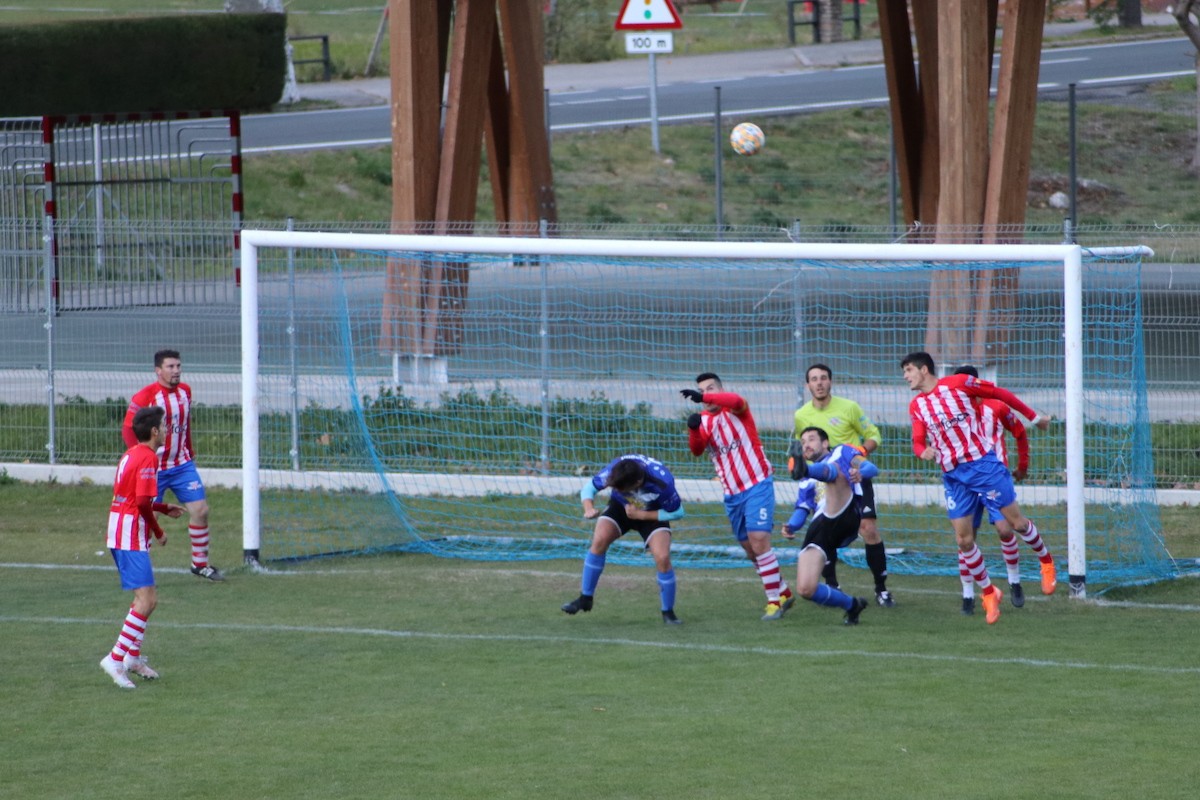 Els poblatans es van estrenar com a locals al municipal Jaume Bonell de Rialp