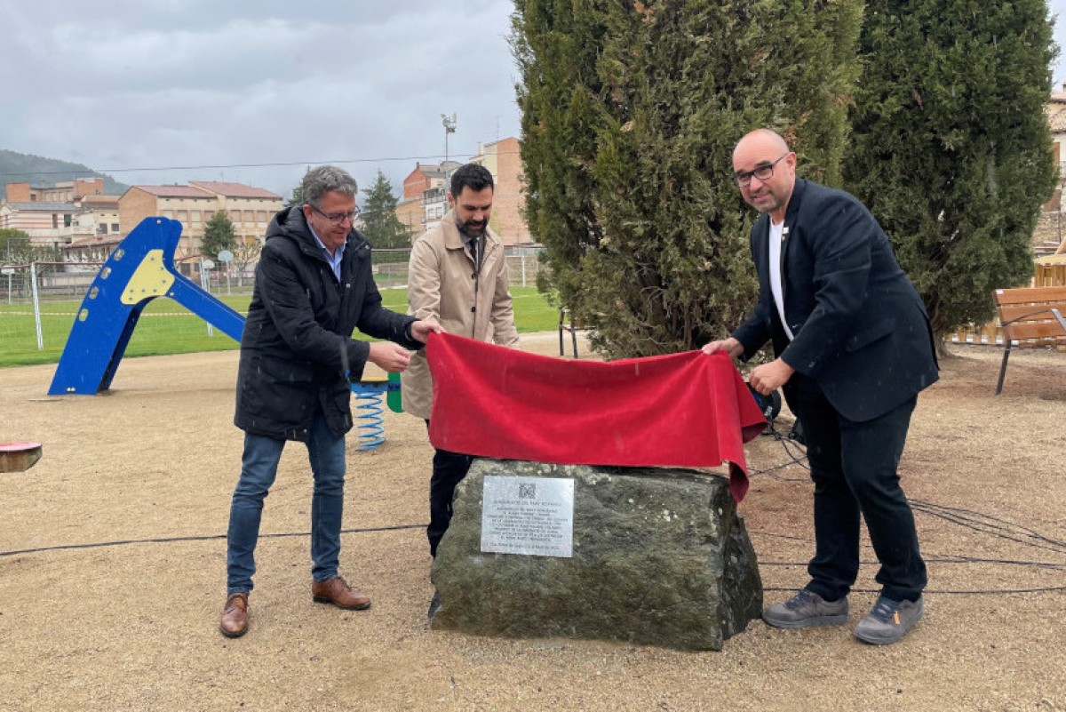 Talarn, Torrent i Baró durant l’acte d’inauguració del parc Alcalde Boixareu