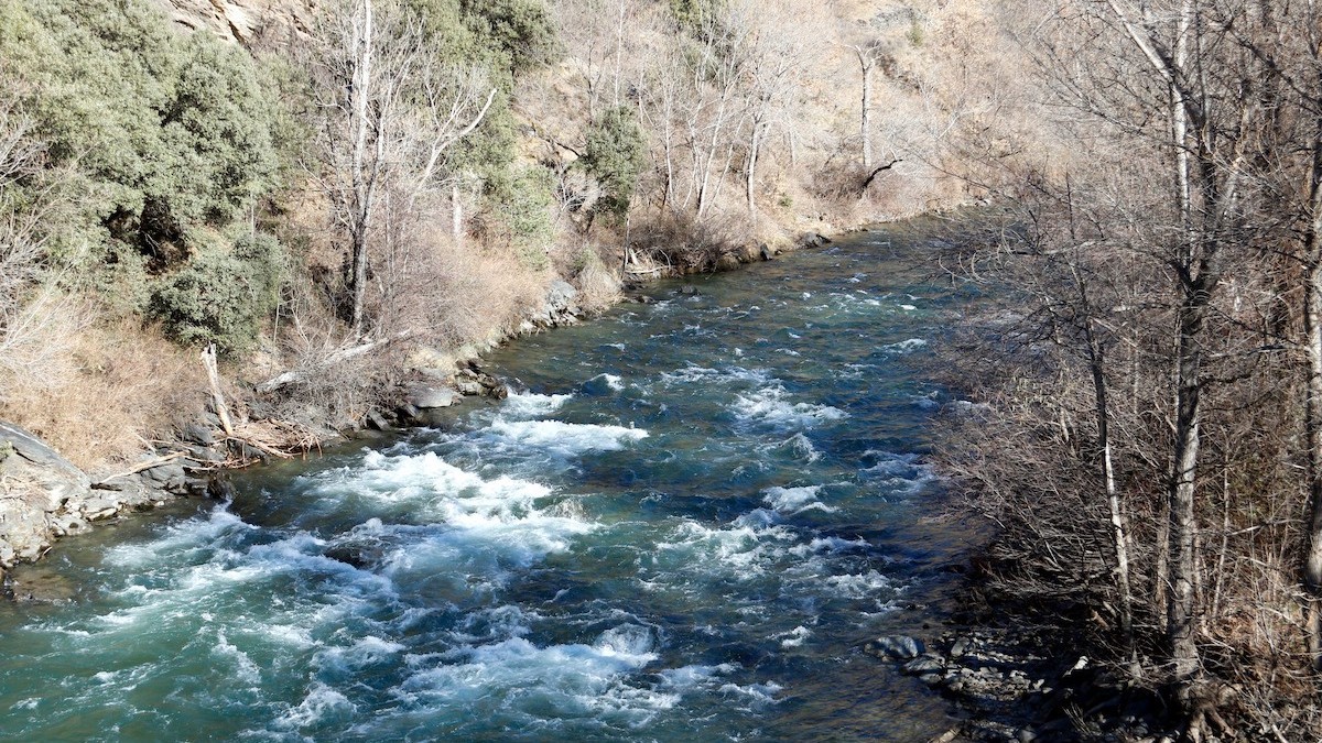 El riu Noguera Pallaresa al seu pas pel Pallars Sobirà
