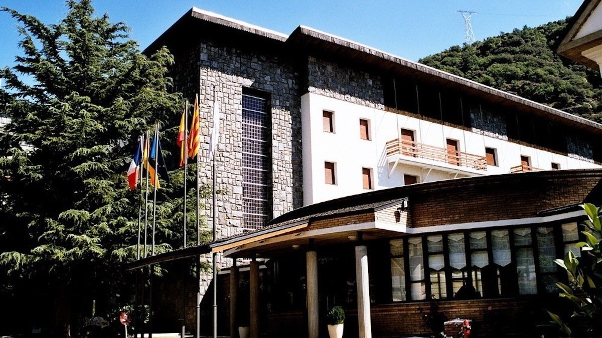 L'Hotel Condes de Rialp en una imatge d'arxiu