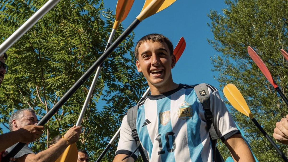 Clotet durant l'homenatge que li han rendit familiars, amics i companys de club