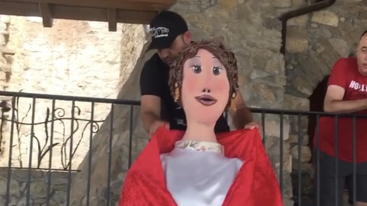La Cinta, un dels tres gegants del poble