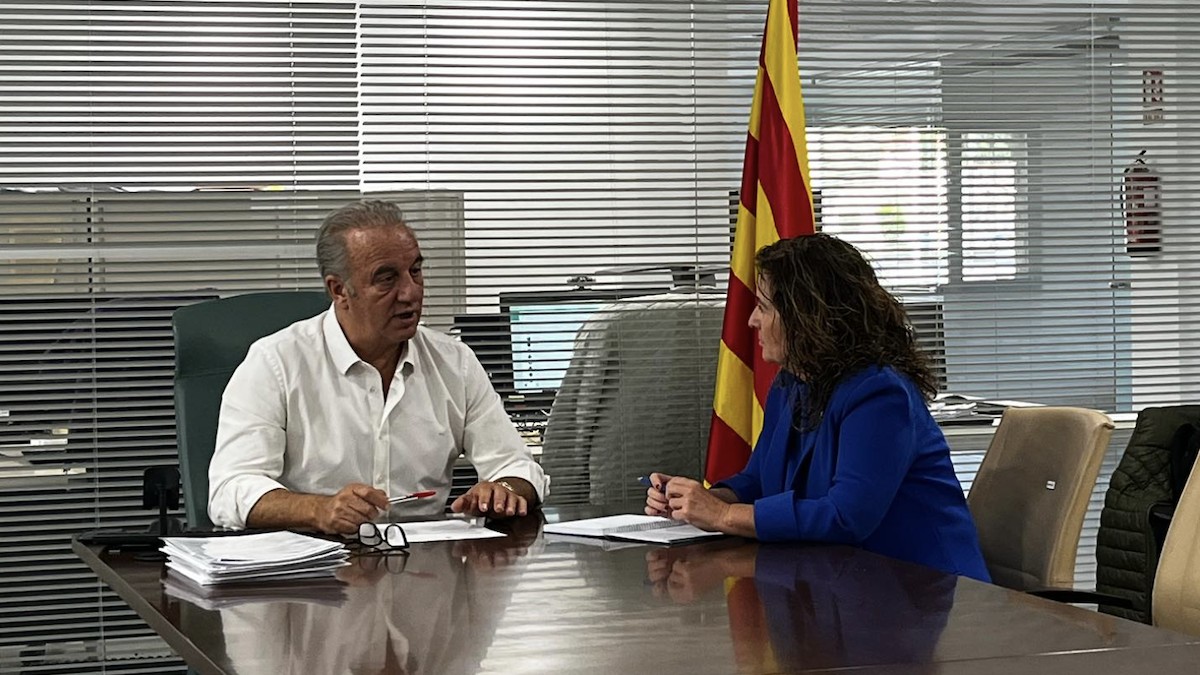 Sílvia Romero reunida amb el president del Sobirà, Carles Isus, aquest dimarts