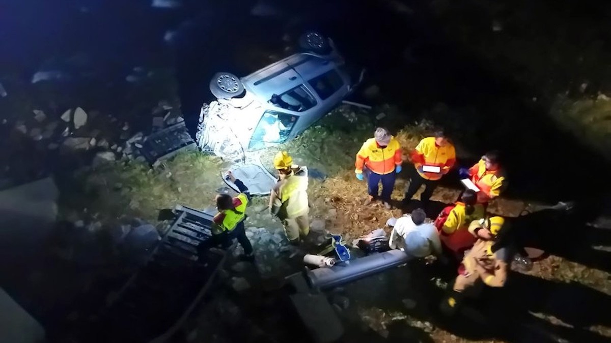 Els tres ocupants del vehicle van ser traslladats a l'Hospital de Tremp