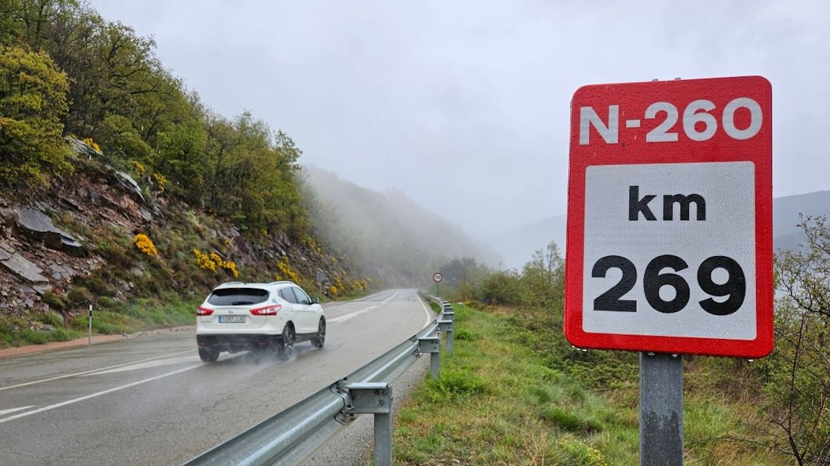 L'N-260 en direcció al Port del Cantó