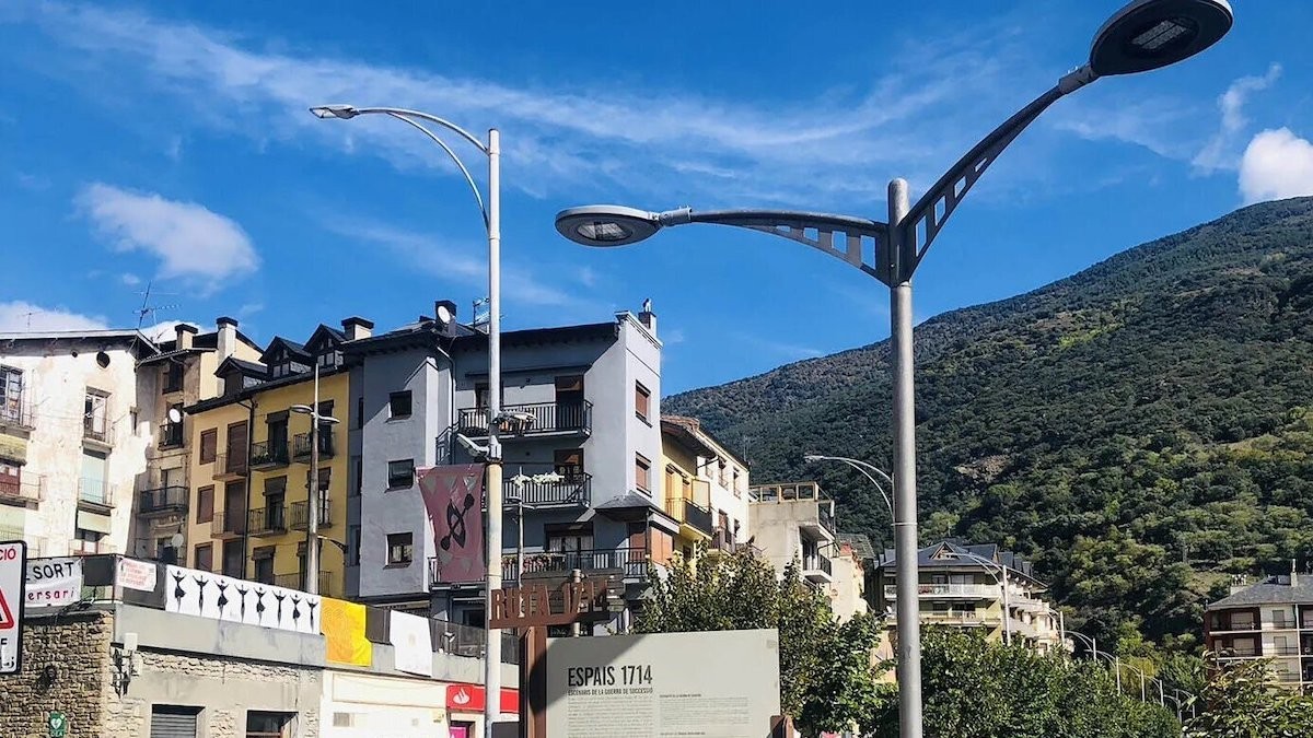 Imatge d'un dels nous fanals instal·lats
