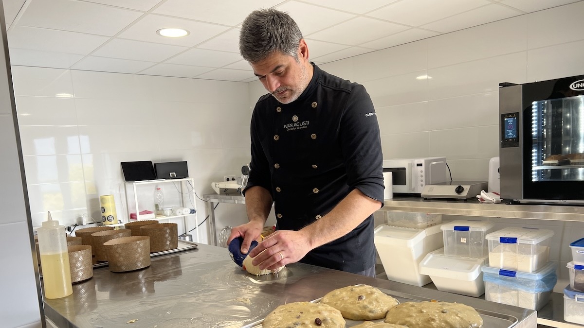 Ivan Agustí només produeix per encàrrecs i en determinants mercats setmanals 
