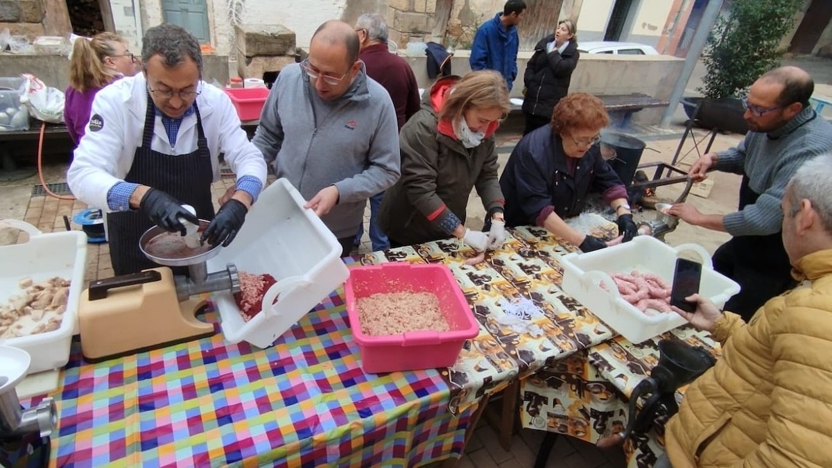 Un taller de llonganissa a càrrec de Jaume Badia durant l’edició passada
