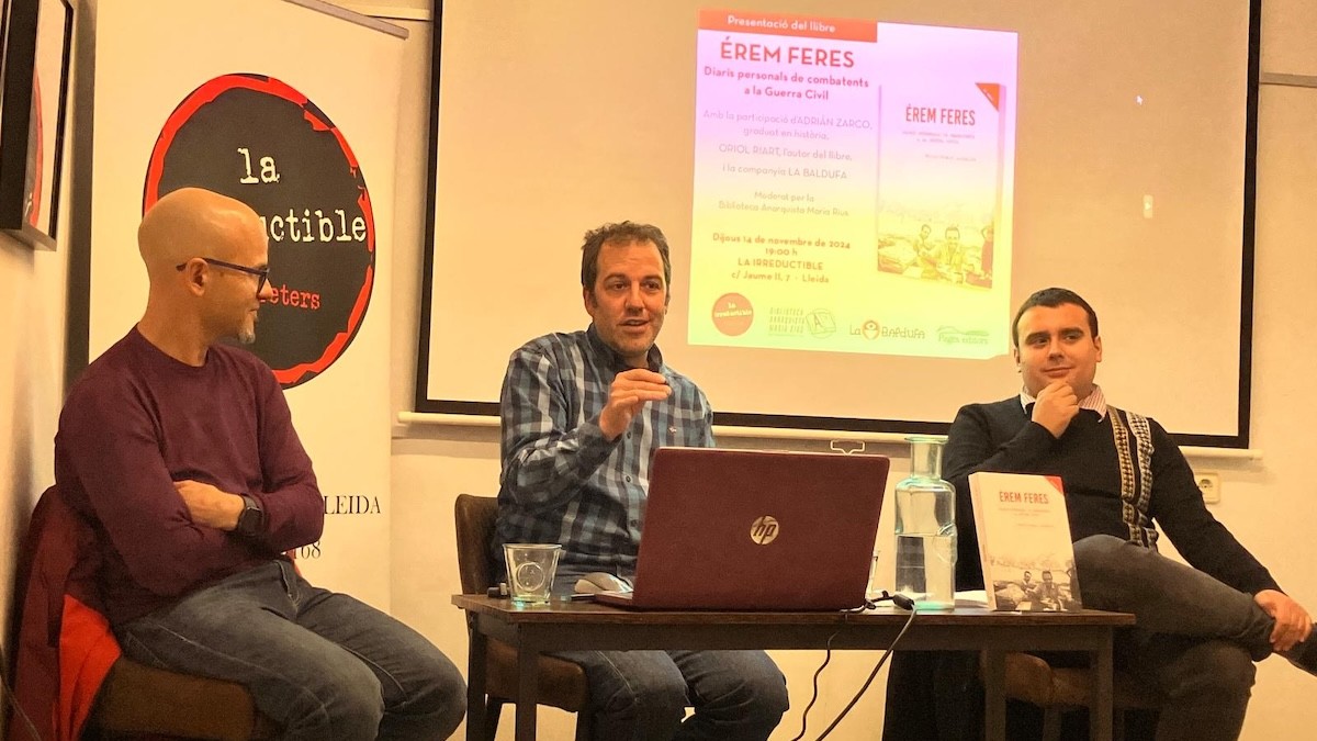 Oriol Riart (al centre) durant la presentació del projecte a Lleida