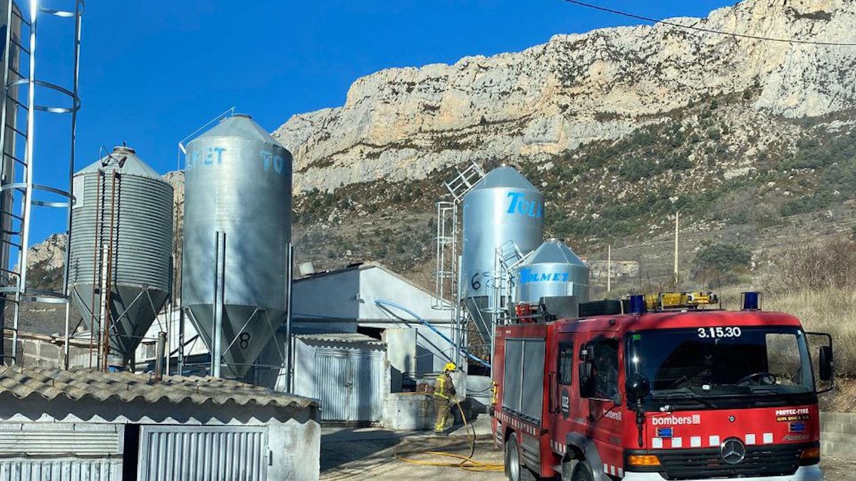 Al foc hi han treballat nou dotacions