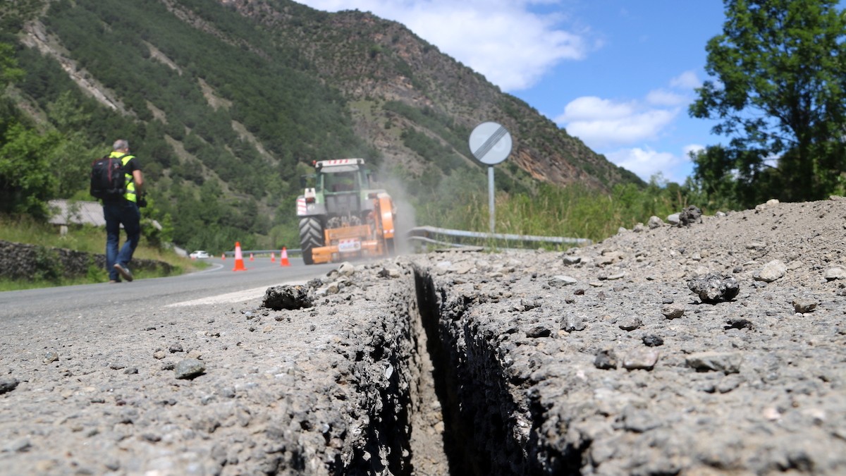 Imatge d'arxiu de la instal·lació de fibra òptica al Pallars Sobirà