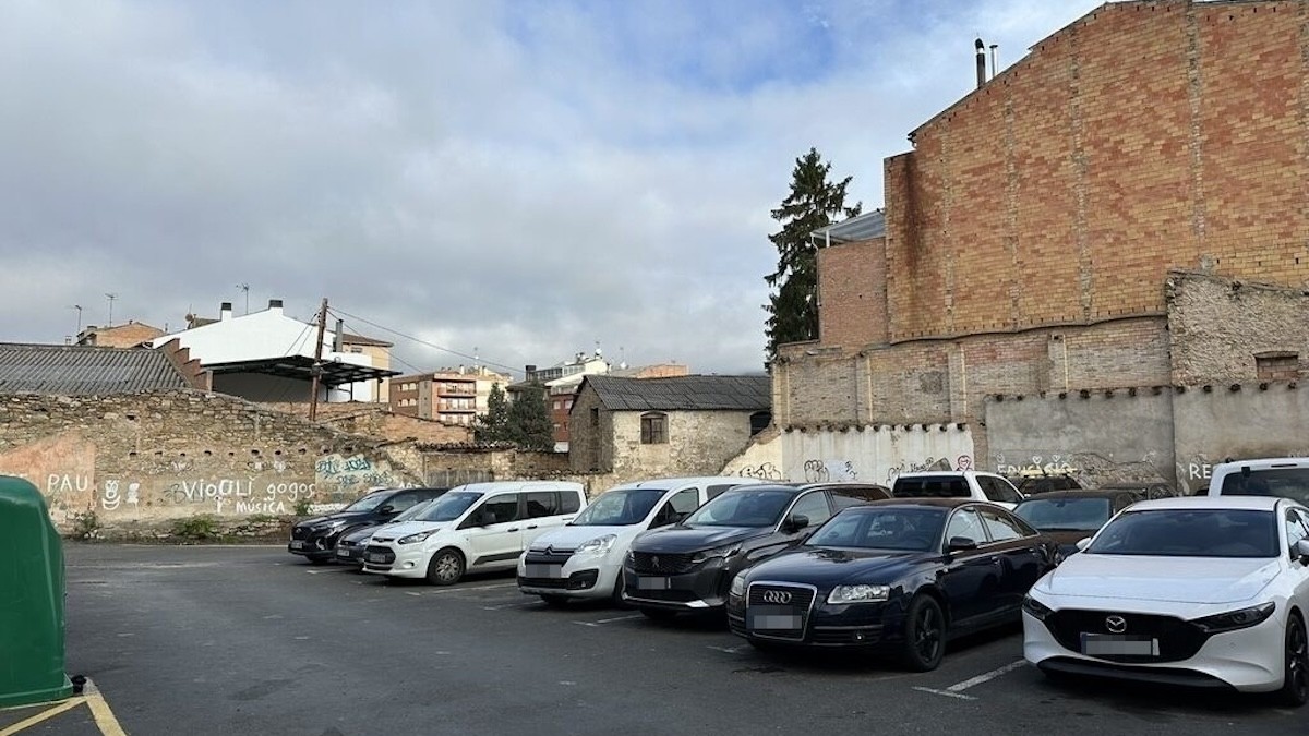 L'aparcament del carrer de la Creu