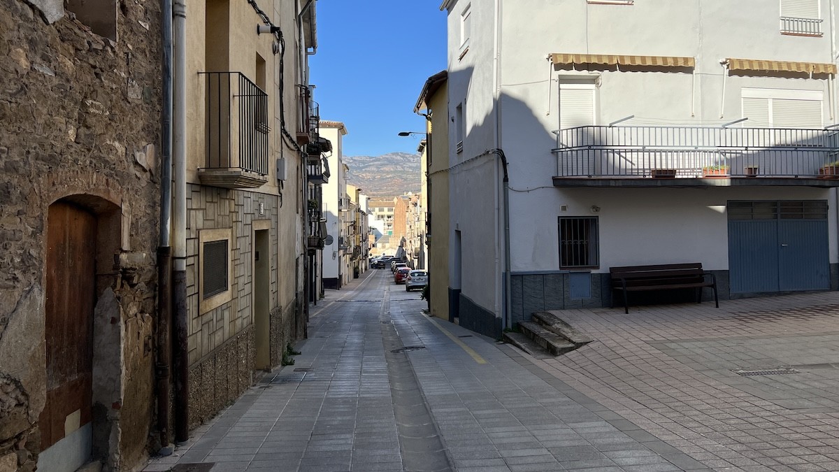 El carrer dels Sols de Tremp, on s'ha documentat la presència d'algun prostíbul durant el segle passat