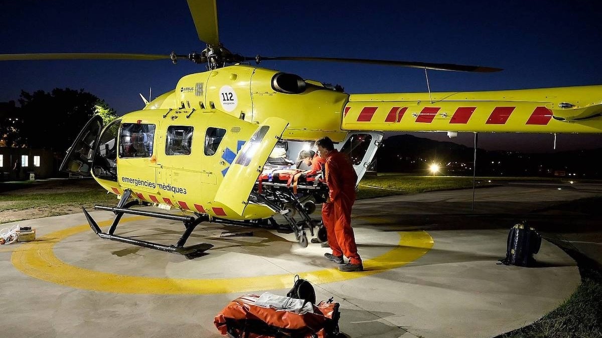 Un helicòpter medicalitzat del SEM en una imatge d'arxiu