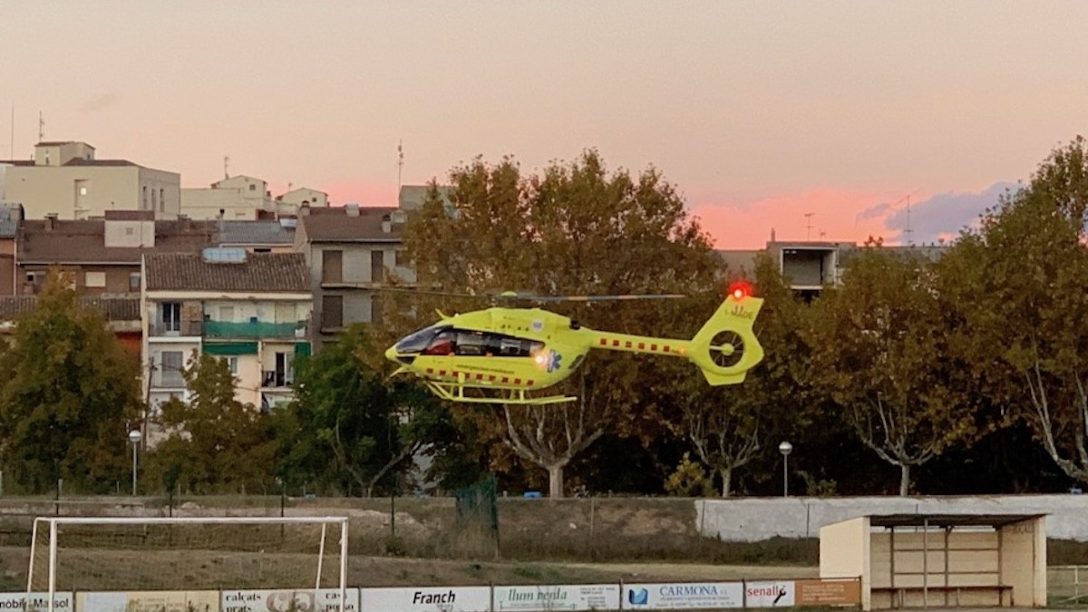 L'helicòpter del SEM aterrant a Tremp en una imatge d'arxiu