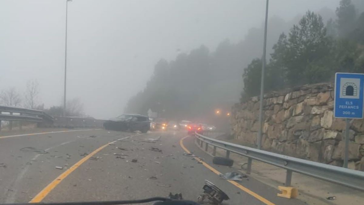 Imatge de l'accident a l'altura del túnel dels Feixancs