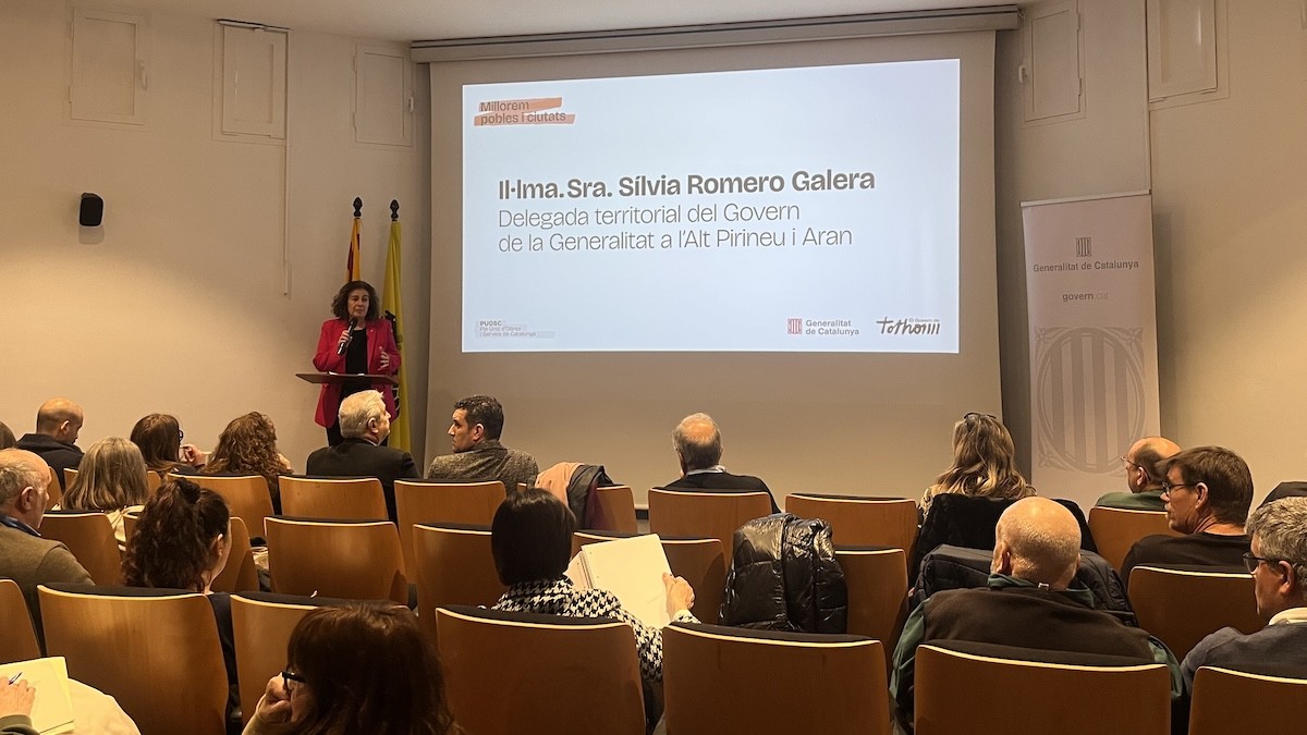 La delegada del Govern, Sílvia Romero, durant la presentació a l'Epicentre de Tremp
