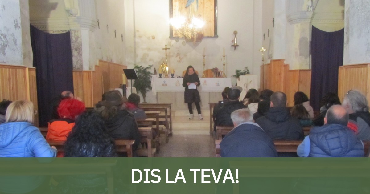 Imatge de l'acte a l'interior de l'església