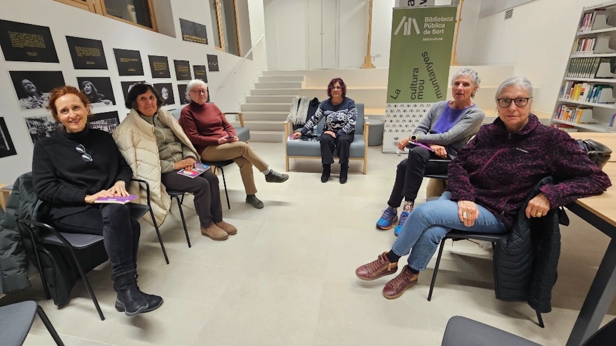 Imatge de la primera sessió del club de lectura