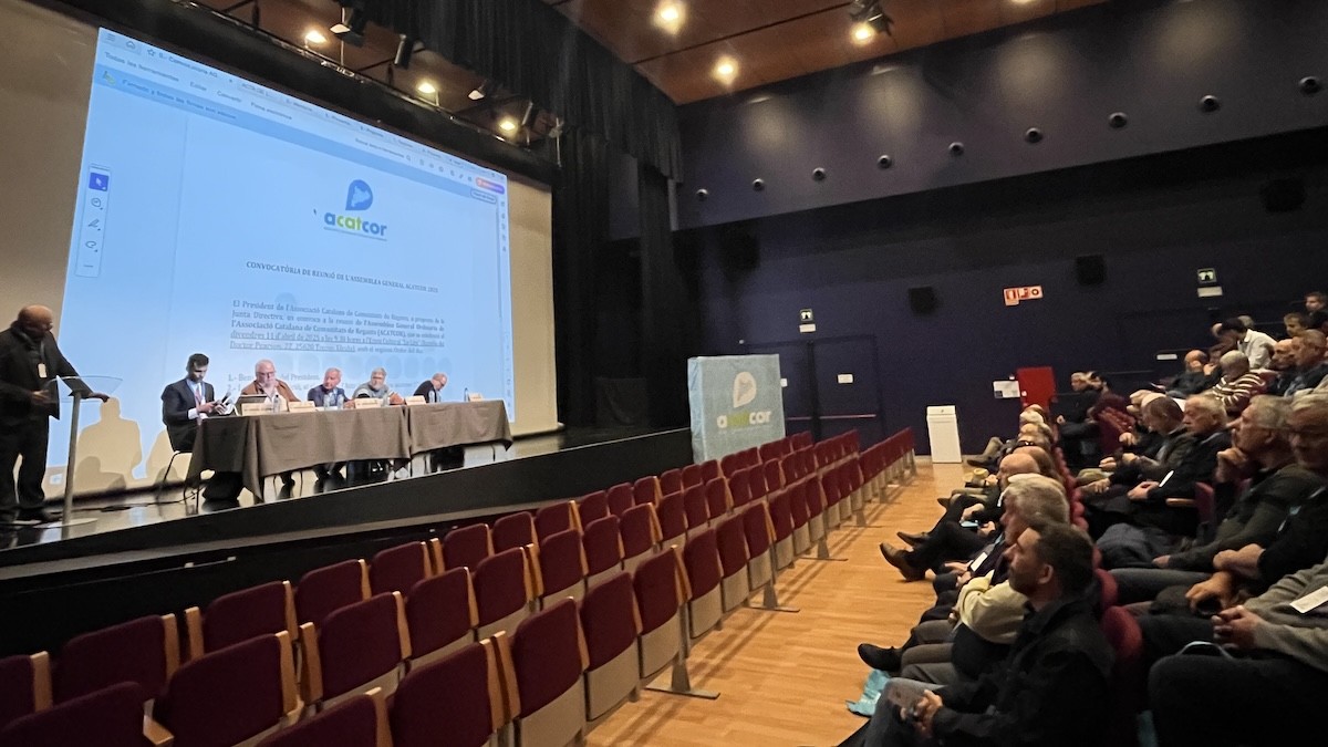 L'assemblea ha tingut lloc a l'Espai Cultural La Lira