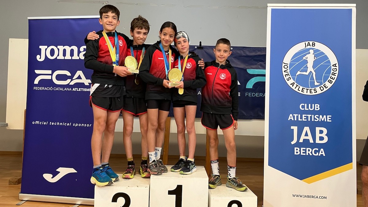 Els atletes del club poblatà dalt del podi