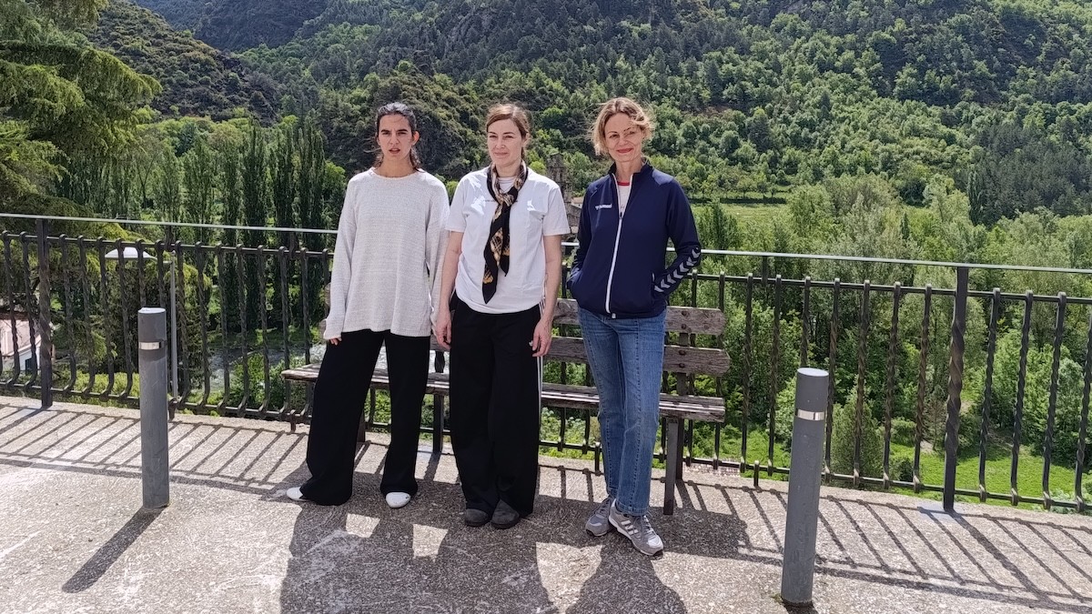 Ivana Miño, Laia Gabriel i Gisela Arnao, directores del Tabaca Film Fest, a Gerri de la Sal.