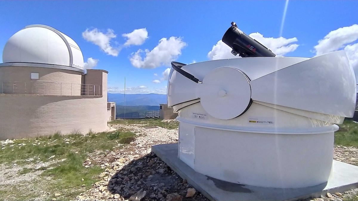 El Telescopi Ràpid d’Ample Camp recentment instal·lat a l’Observatori del Montsec
