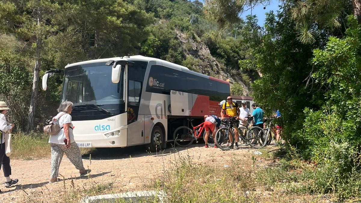 Entre els passatgers hi havia un nadó, padrins i una dona embarassada