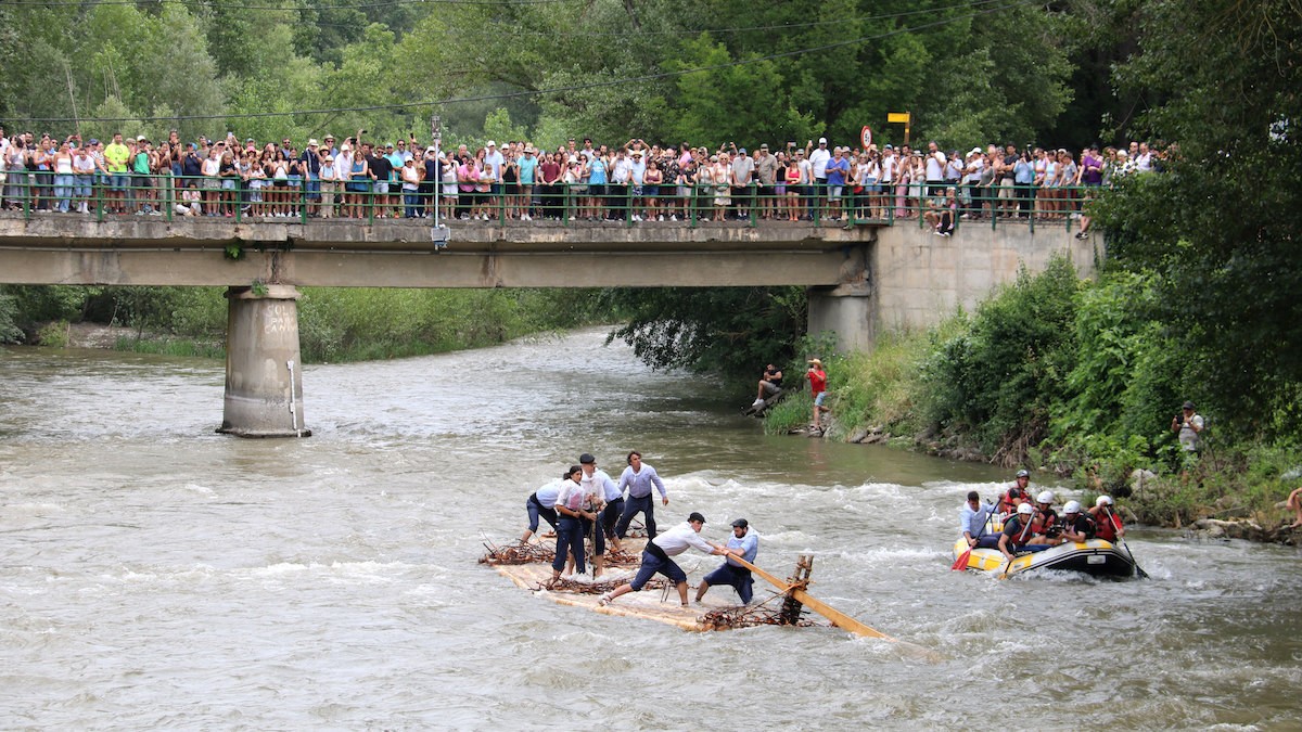 Un dels quatre rais arribant al pont del Claverol