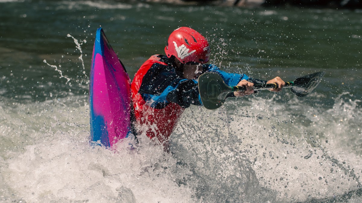 Un piragüista durant el Ral·li Internacional de la Noguera Pallaresa