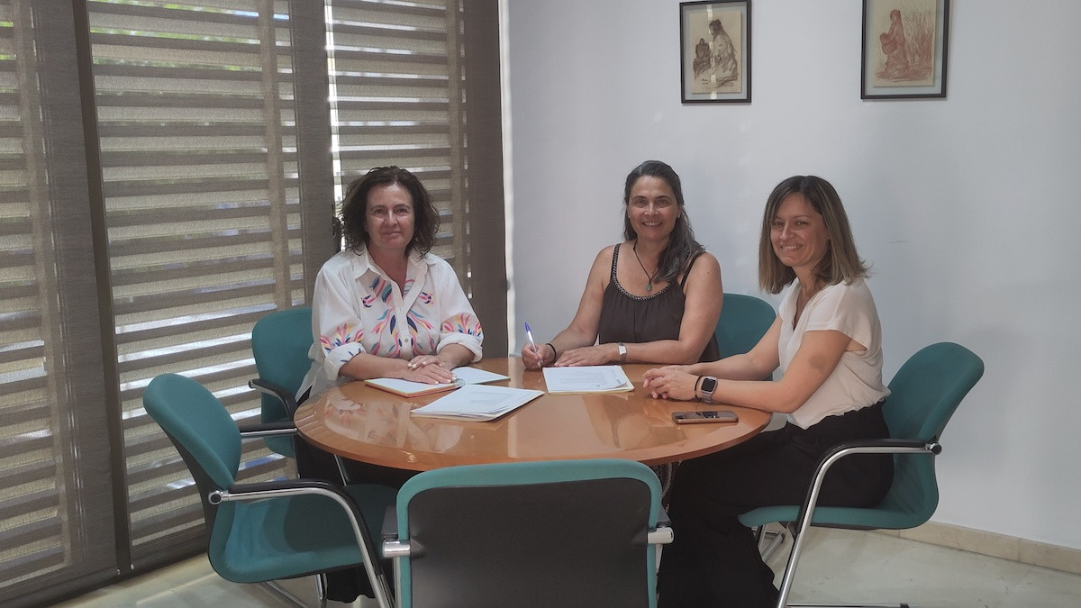 Imatge de la signatura del conveni