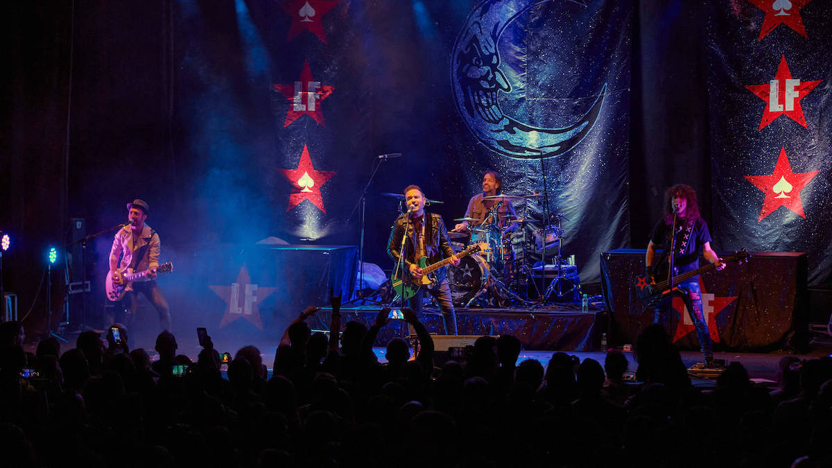 La formació actual de La Fuga, en concert