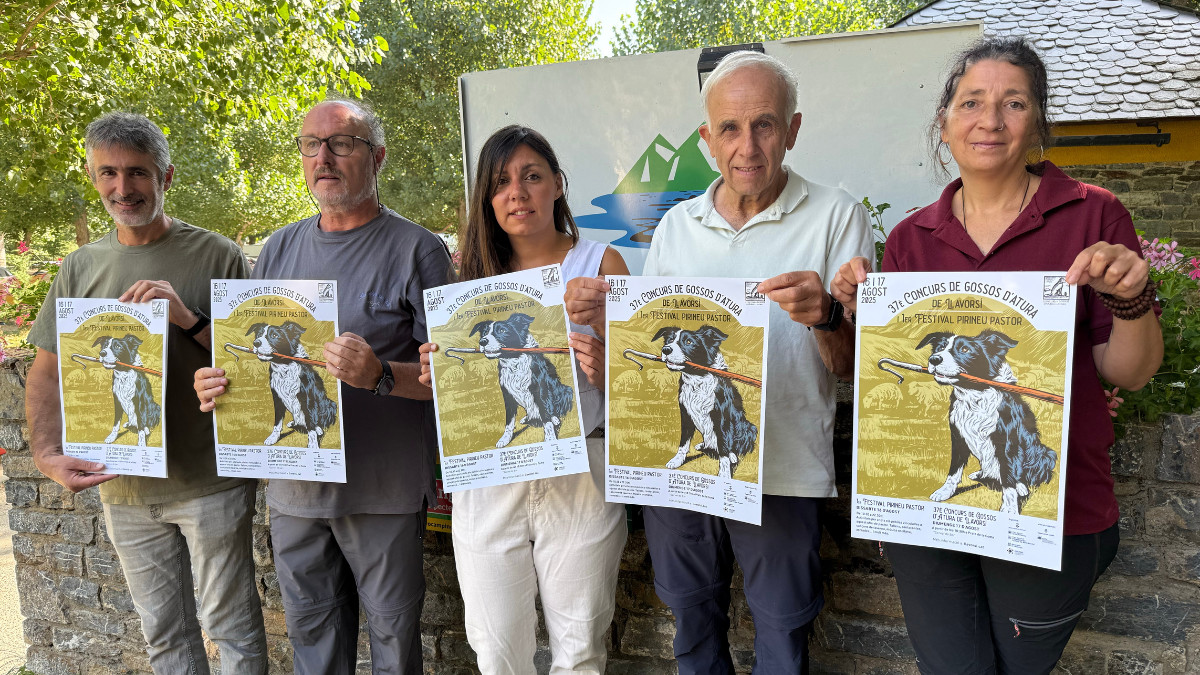 Les autoritats durant la presentació del Festival Pirineu Pastor