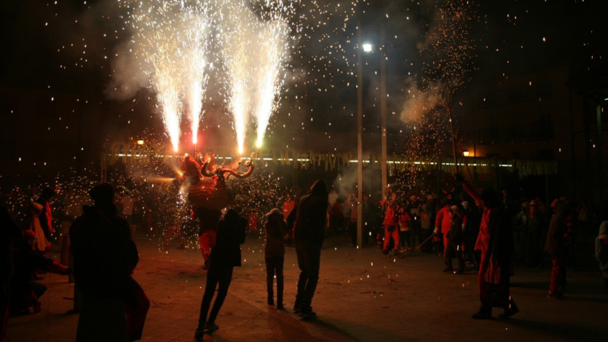 Imatge d'arxiu d'un correfoc del Dinogresca